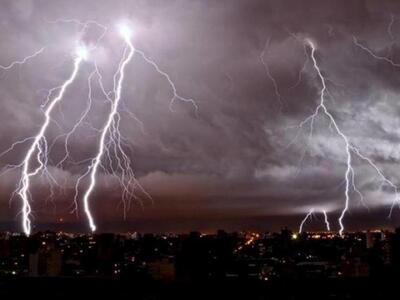 22.700 κεραυνοί και 4.700 αστραπές στην ...