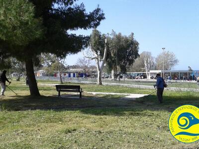 Καθαρισμός της πλαζ από τον Ιστιοπλοϊκό ...