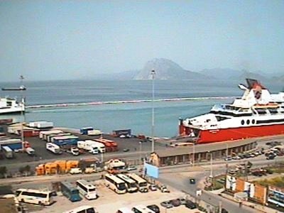 Ιρανός προσπάθησε να χρηματίσει αστυνομι...