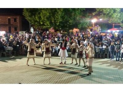 Ίσωμα Αχαΐας: Με χορούς από όλη την Ελλά...