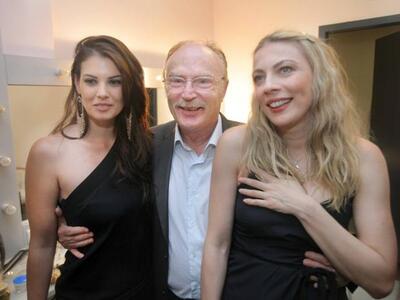 Μαρία Κορινθίου, Ντίνος Καρύδης, Σμαράγδα Καρύδη