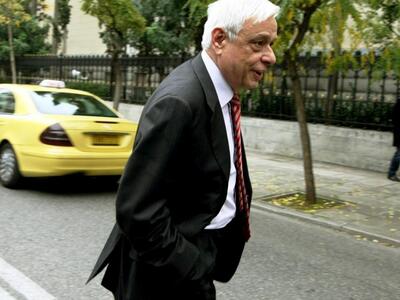 Παυλόπουλος: Κριτική σε Αθανασίου για τη...