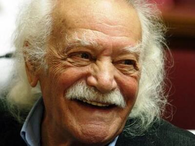 Γλέζος: «Τι χρειάζονται τα υπουργεία Μακ...