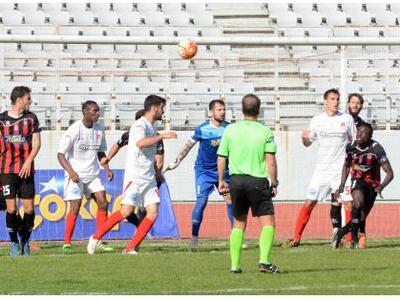 Απειλείται με έξωση από το Παμπελοποννησ...