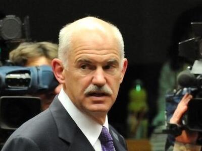 Νέες υποσχέσεις του Παπανδρέου για το θα...