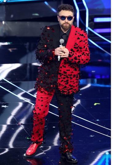 Nτάρτζεν ντ’ Αμίκο με Moschino