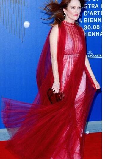 TZOYΛΙΑΝ ΜΟΥΡ ΜΕ VALENTINO