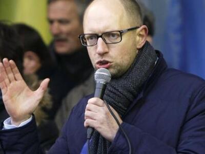 Γιατσενιούκ: Η Ρωσία ανεβάζει την ένταση...