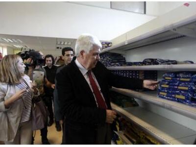 Με ποιούς συναντήθηκε στα Καλάβρυτα ο Υπ...