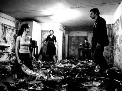 «Οι Δίκαιοι» του Αλμπέρ Καμύ από την Ομά...