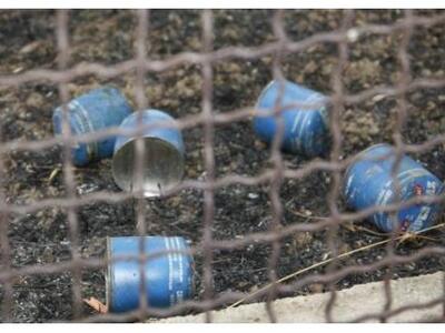 Διπλή επίθεση με γκαζάκια τα ξημερώματα ...