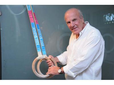 Δημήτρης Δημητρόπουλος κατά Φούρα, Ορφαν...