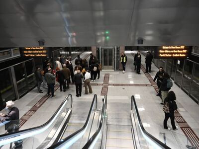 Μετρό Θεσσαλονίκης: Το κοινό είδε για πρ...