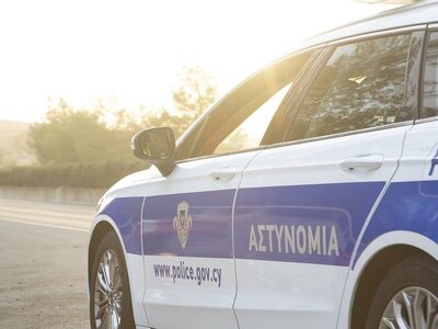 Σάλος στην Κύπρο: Αστυνομικοί σε ερωτικέ...