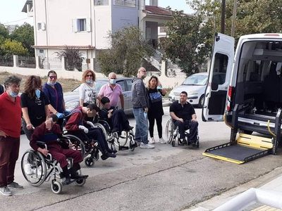 Α. Χαροκόπος: Επίσκεψη στην Στέγη Υποστη...