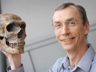 Ο «γκουρού του DNA» γράφει την ιστορία τ...