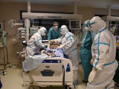 Πανδημία αρνητών και πρωτόγνωρες καταστά...