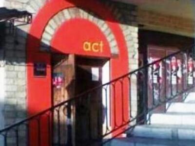 Το θέατρο act ανακοινώνει τις δύο τελευτ...