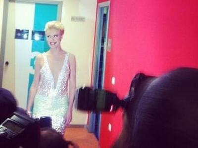 Γιατί τα «έσπασε» όλα στο καμαρίνι της η...