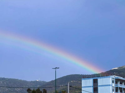 Το σπάνιο τριπλό ουράνιο τόξο στην Αθήνα...