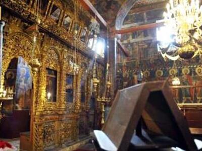 Πάτρα: Παρίσταναν τους ...προσκυνητές κα...