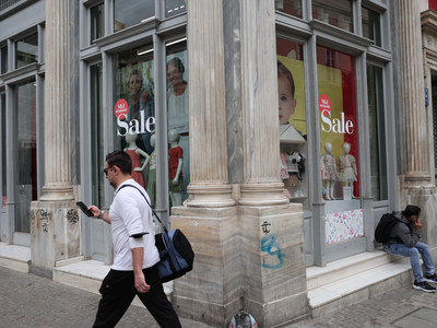 Κλειστά τα εμπορικά καταστήματα την Κυρι...