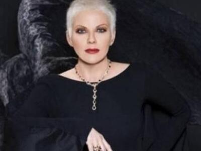 Θύμα κλοπής η Νανά Παλαιτσάκη την ώρα πο...