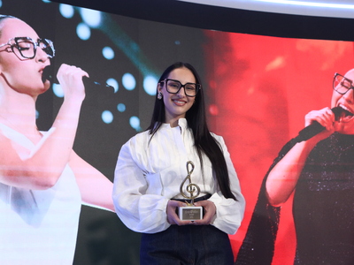 Με Κλαυδία και Φουρέιρα η αλλαγή του χρό...