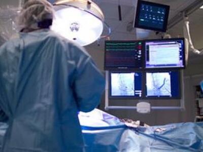 Αυτή την ώρα χειρουργείται ο 15χρονος μα...