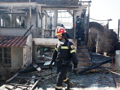 Πήραν εξιτήριο οι τρεις πυροσβέστες