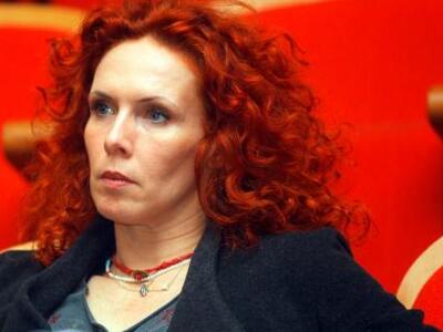 Εβελίνα Παπούλια: Πήγα στα μπουζούκια κα...