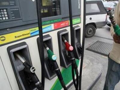 Παραλίγο να "λαμπαδιάσει" βενζ...