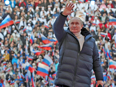 "Φωτιά" στα social media για τ...