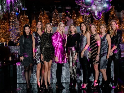 Μέλη της Επιτροπής “Elpida Youth” από αρ...