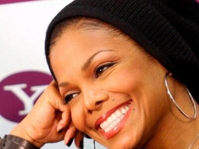 Η Τζάνετ Τζάκσον αποκαλύπτει τον αγώνα τ...