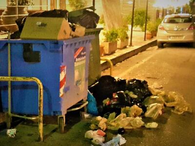 Ρίο Πατρών: Ο κάδος σκουπιδιών επέστρεψε...