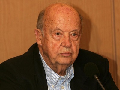 Επίτιμος Διδάκτωρ του Πανεπιστημίου Πατρ...