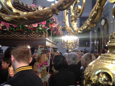 Πάτρα: Κοσμοπλημμύρα στους ιερούς ναούς ...