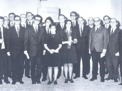 Οι πρώτοι απόφοιτοι του Πανεπιστημίου στ...