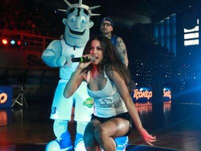 «Καυτός» ο Φώτσης, «φωτιά» η Στικούδη!