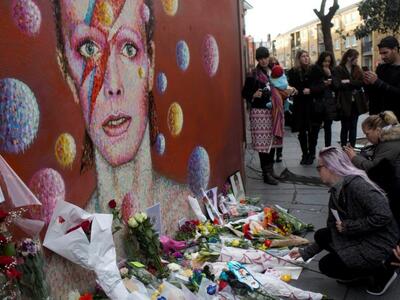 Φόρος τιμής από τον Ντάισελμπλουμ στον David Bowie