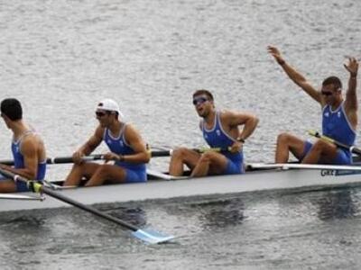 Δύο χρυσά και ένα ασημένιο από την Ελλην...