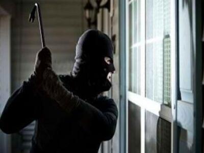 Ηλεία: «Σήκωσαν» χρυσαφικά, χρήματα και ...