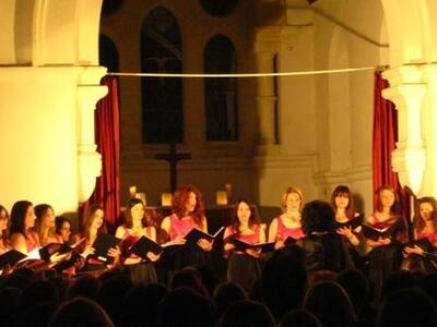 Το Γυναικείο Φωνητικό σύνολο Αντηχώ της ...