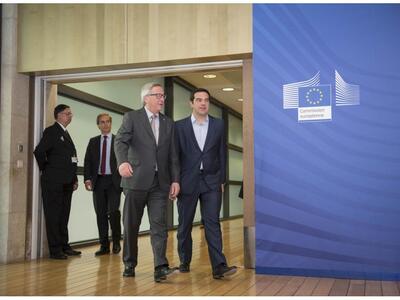 Γιούνκερ: Γιατί δεν απάντησε στο τηλεφών...