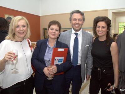 Άννα Καραχάλιου, Γωγώ Πετροπούλου, Θόδωρ...