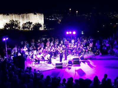 Μαγευτική συναυλία στο κάστρο του Ρίου γ...