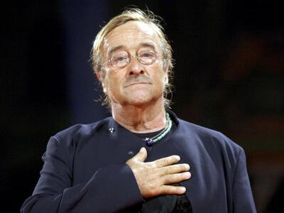 Με συγκίνηση και χειροκρότημα ο αποχαιρε...