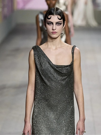 Ασημένιο maxi dress με ετικέτα Dior Cout...