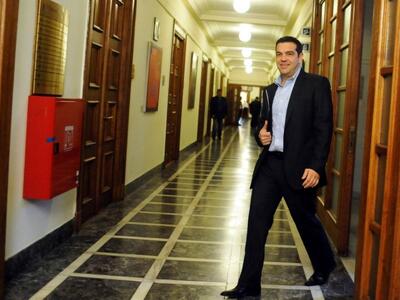 Αλλαγή πλεύσης από την κυβέρνηση απέναντ...